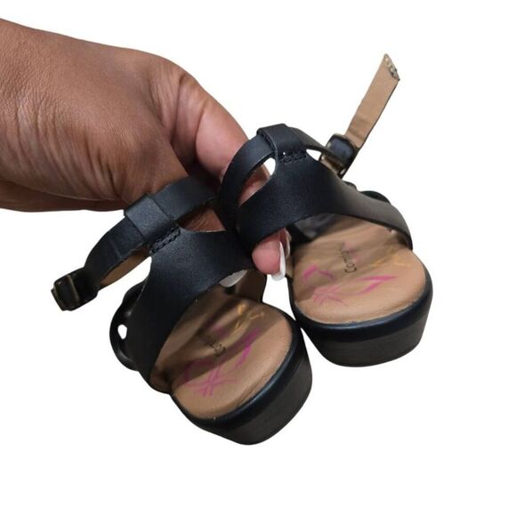 Comfortiva Strappy Sandals Women 7W Black Leather Pillowtop Memory Foam Open Toe - Picture 6 of 8